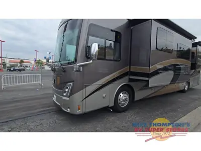 2018 Thor Motor Coach Tuscany photo 6