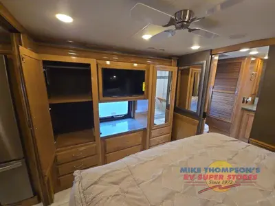 2018 Thor Motor Coach Tuscany photo 41