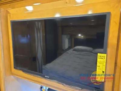 2018 Thor Motor Coach Tuscany photo 43