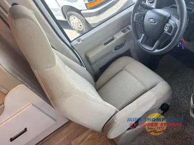 2023 Thor Motor Coach Chateau photo 18