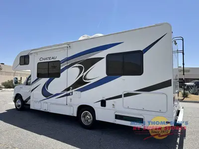 2023 Thor Motor Coach Chateau photo 13