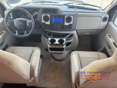 2023 Thor Motor Coach Chateau photo 17
