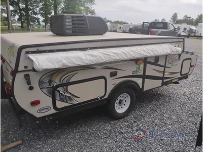 2017 Coachmen RV Clipper Camping Trailers photo 9