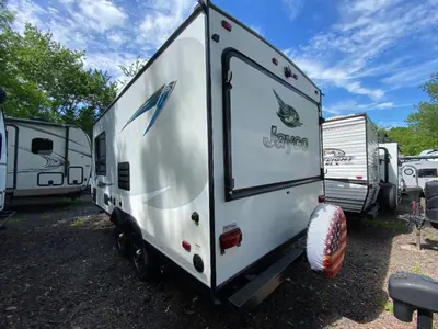 2017 Jayco Jay Feather 7 photo 6