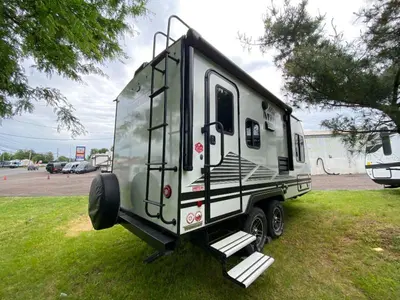 2021 Winnebago Industries Towables Micro Minnie photo 9