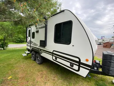 2021 Winnebago Industries Towables Micro Minnie photo 12