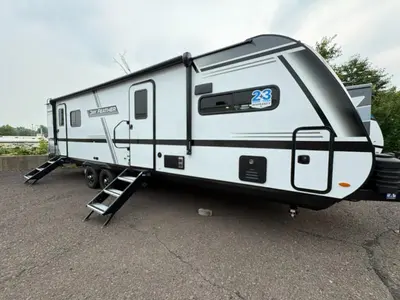 2027 Jayco Jay Feather photo 11