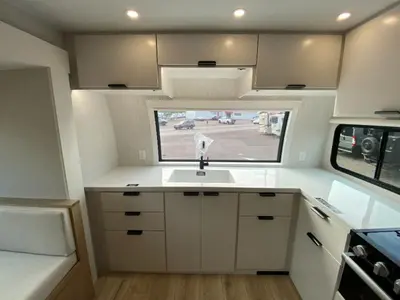 2027 Winnebago Thrive photo 21