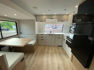 2027 Winnebago Thrive photo 17