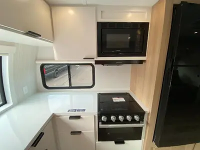 2027 Winnebago Thrive photo 24