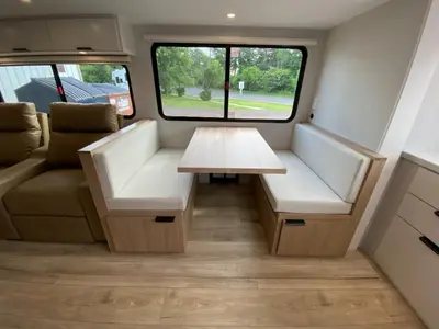 2027 Winnebago Thrive photo 32
