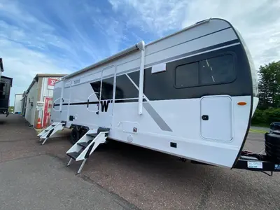 2027 Winnebago Thrive photo 12