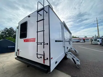 2027 Winnebago Thrive photo 10