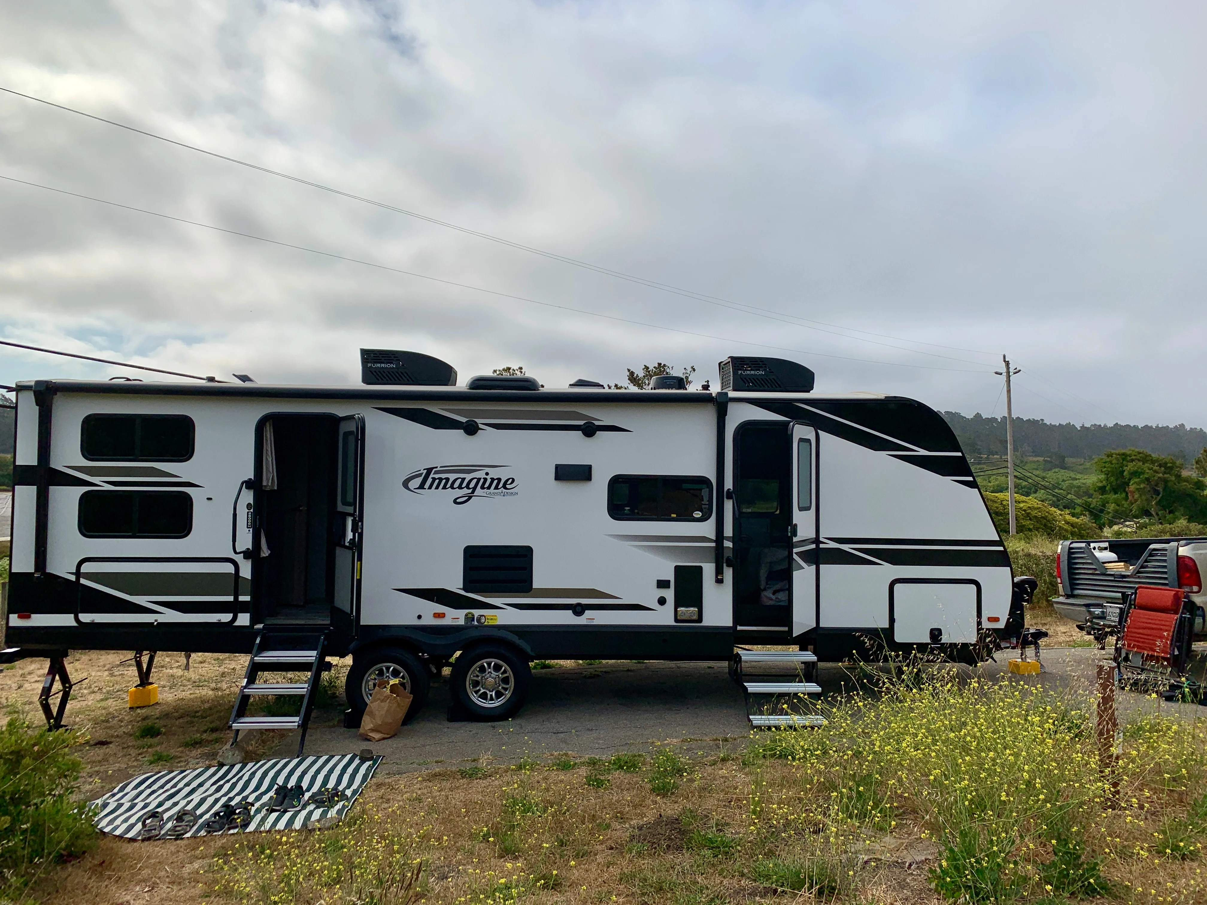 2021 GRAND DESIGN IMAGINE exterior