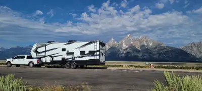 Used 2021 Grand Design Momentum G-class 328G