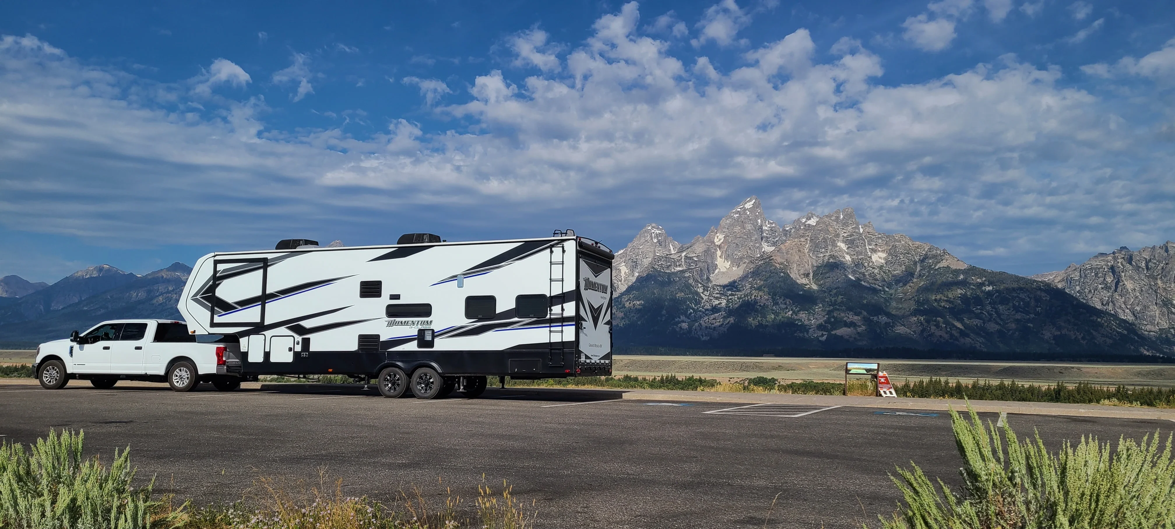 2021 GRAND DESIGN MOMENTUM G-CLASS exterior