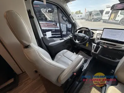 2023 Thor Motor Coach Gemini AWD photo 14