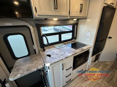 2023 Thor Motor Coach Gemini AWD photo 17