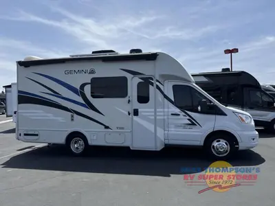 2023 Thor Motor Coach Gemini AWD photo 5