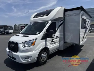 2023 Thor Motor Coach Gemini AWD photo 10