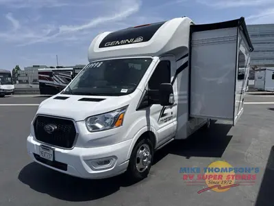2023 Thor Motor Coach Gemini AWD photo 8