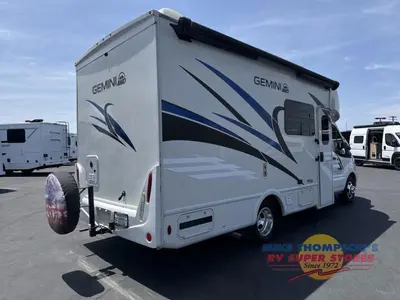 2023 Thor Motor Coach Gemini AWD photo 4