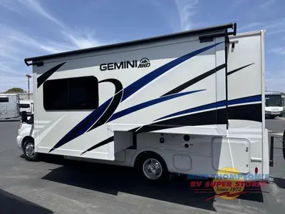 2023 Thor Motor Coach Gemini AWD photo 9