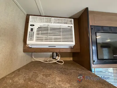 2018 Gulf Stream RV Conquest Super Lite photo 15