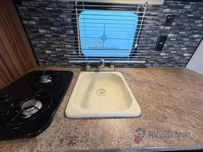 2018 Gulf Stream RV Conquest Super Lite photo 12