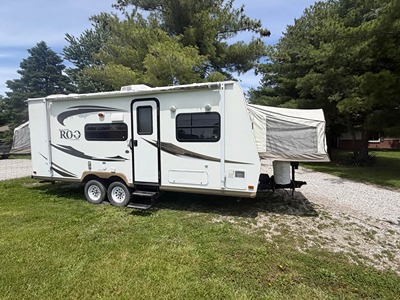 Used 2012 Forest River Rockwood Roo 233S