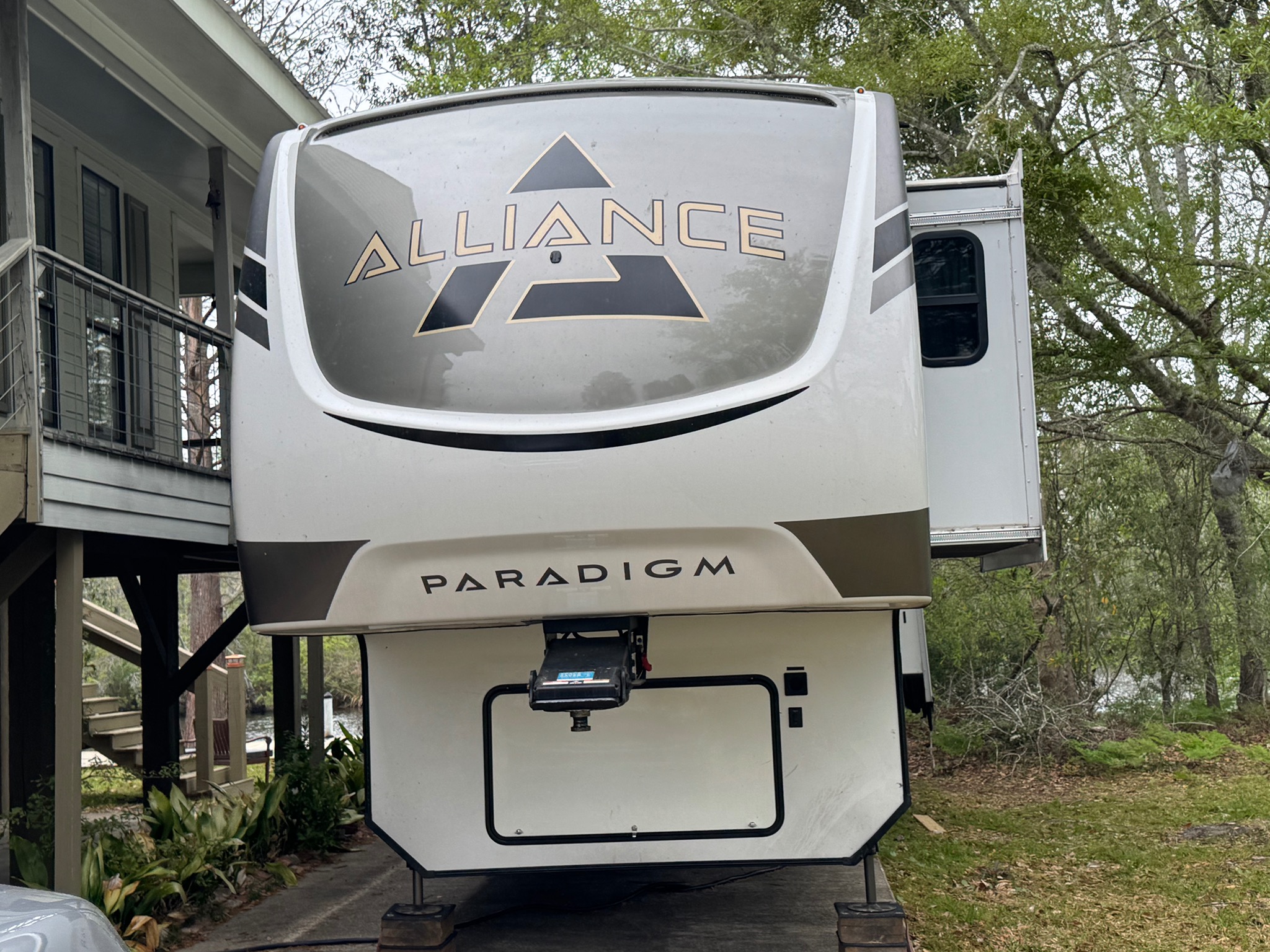2022 ALLIANCE RV PARADIGM exterior