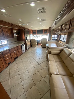 2011 FLEETWOOD DISCOVERY photo 6