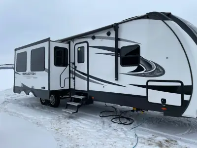 Used 2021 Grand Design Reflection 312BHTS