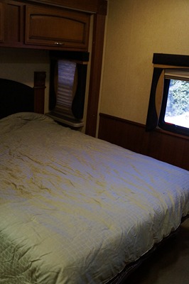 2012 FLEETWOOD TERRA photo 8
