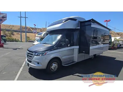 2020 Tiffin Motorhomes Wayfarer photo 4