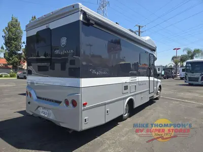 2020 Tiffin Motorhomes Wayfarer photo 15