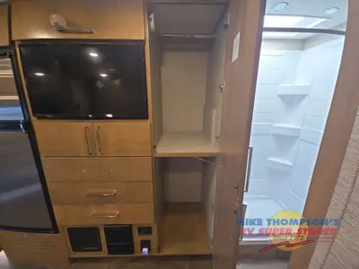 2020 Tiffin Motorhomes Wayfarer photo 37