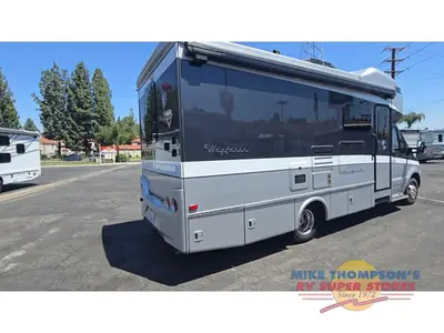 2020 Tiffin Motorhomes Wayfarer photo 8