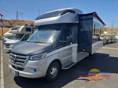 2020 Tiffin Motorhomes Wayfarer photo 11