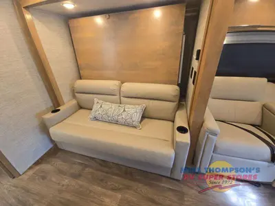 2020 Tiffin Motorhomes Wayfarer photo 24