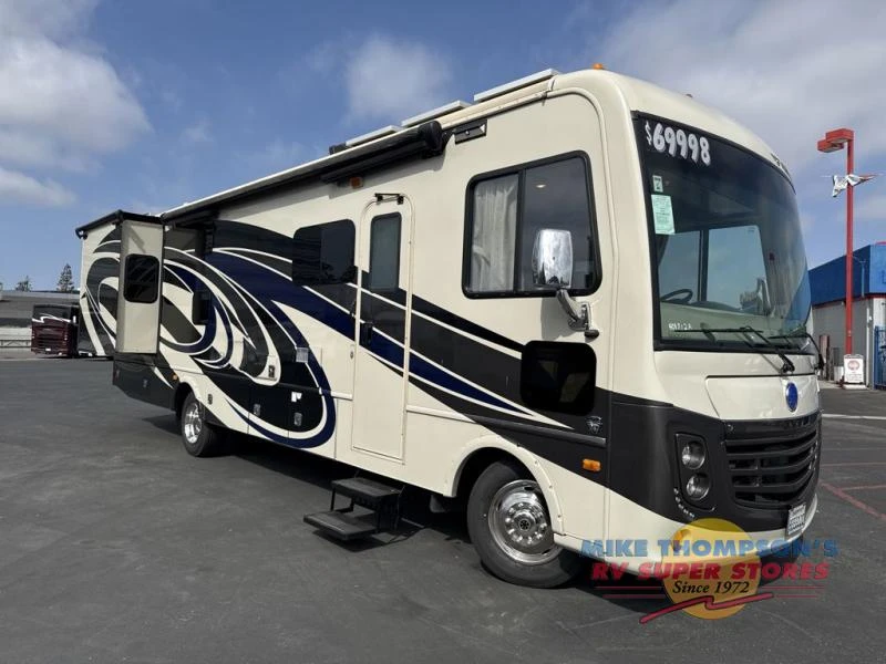 2018 Holiday Rambler Admiral exterior