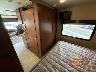 2016 Fleetwood RV Flair photo 8