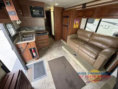 2016 Fleetwood RV Flair photo 5