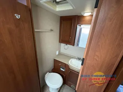 2016 Fleetwood RV Flair photo 9