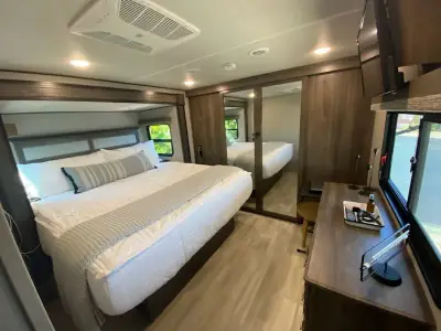 2021 GRAND DESIGN SOLITUDE S-CLASS photo 3