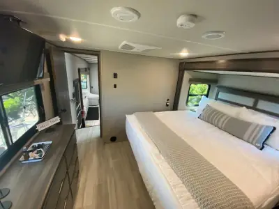 2021 GRAND DESIGN SOLITUDE S-CLASS photo 4