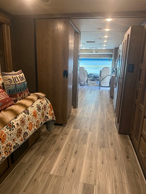 2021 THOR MOTOR COACH CHALLENGER photo 6