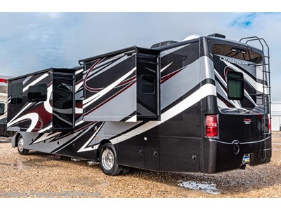 2021 THOR MOTOR COACH CHALLENGER photo 2