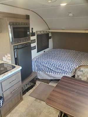 2017 FOREST RIVER R-POD photo 2