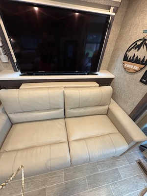 2022 THOR MOTOR COACH MIRAMAR photo 4